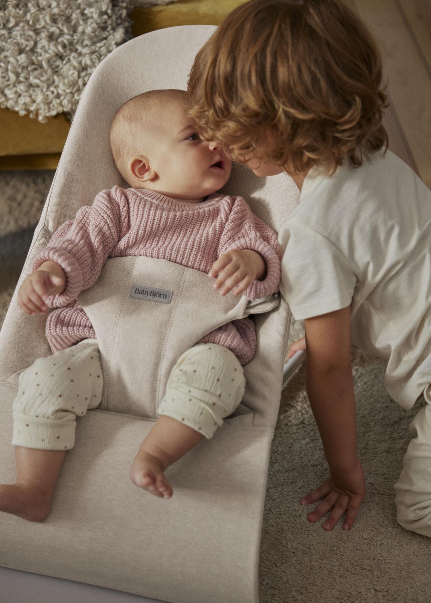 Bouncer Bliss in Light beige Woven Mélange - BabyBjörn